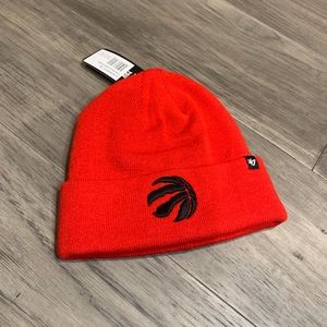 Toronto raptor’s red toque